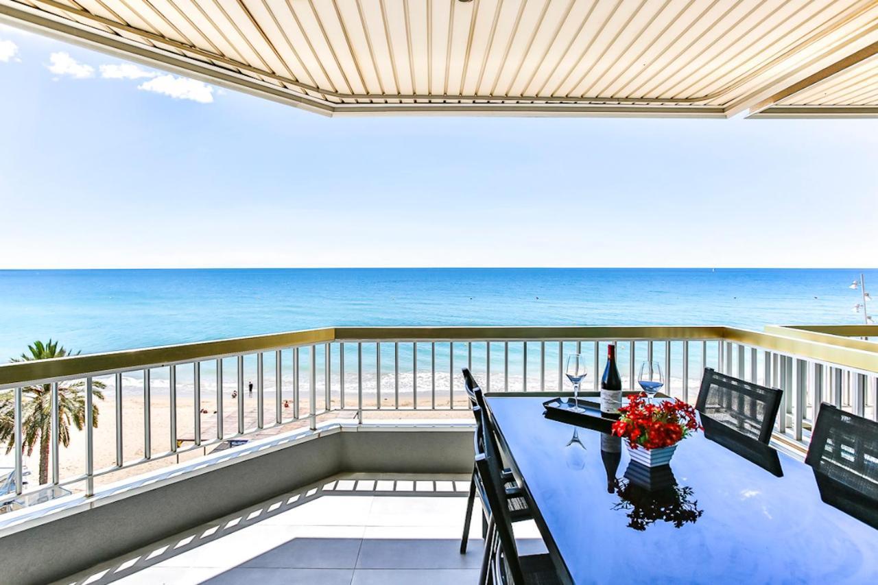 Magnifico Apartamento - Primera Linea De Mar Calafell Luaran gambar