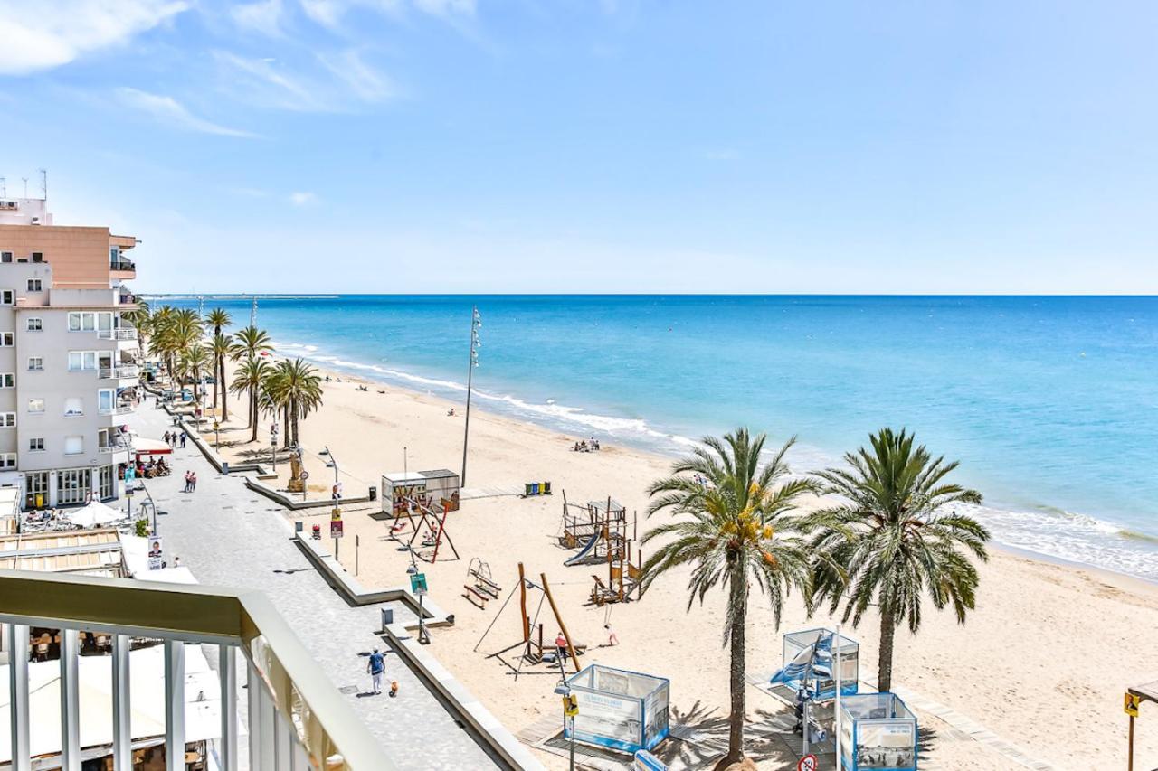 Magnifico Apartamento - Primera Linea De Mar Calafell Luaran gambar