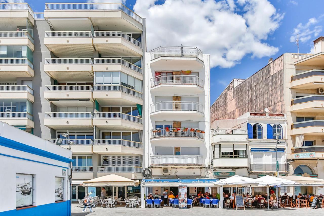 Magnifico Apartamento - Primera Linea De Mar Calafell Luaran gambar